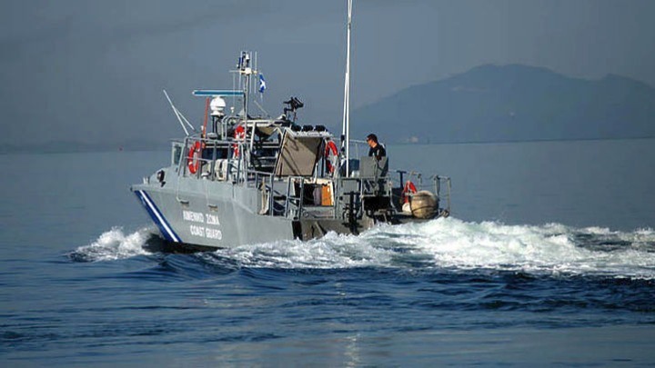Βύθιση σκάφους που μετέφερε μετανάστες ανοιχτά των Παξών