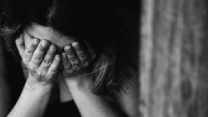 Η αύξηση του ελάχιστου μισθού σχετίζεται με μείωση στις αυτοκτονίες