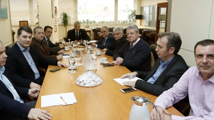 Κοινές δράσεις για την υποστήριξη νεοφυών επιχειρήσεων, διερευνήθηκαν σε συνάντηση του Γ. Πατούλη με το κλιμάκιο του ΕΕΑ