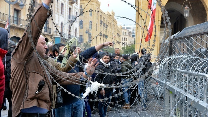 Λίβανος: Σε σχεδόν 400 ανέρχονται οι τραυματίες από τα χθεσινά επεισόδια