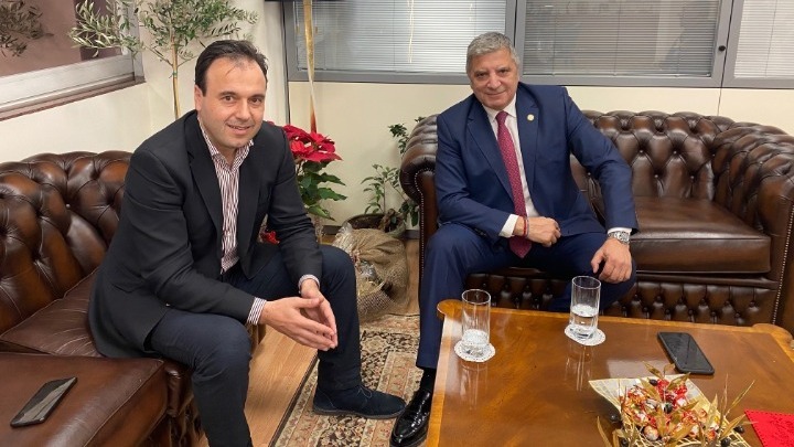 Με τον νέο πρόεδρο της ΚΕΔΕ, Δ. Παπαστεργίου, συναντήθηκε ο Γ. Πατούλης