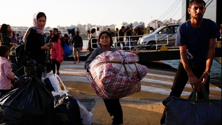 Μετακίνηση 500 αιτούντων άσυλο, από Λέσβο και Σάμο προς άλλες περιοχές της επικράτειας