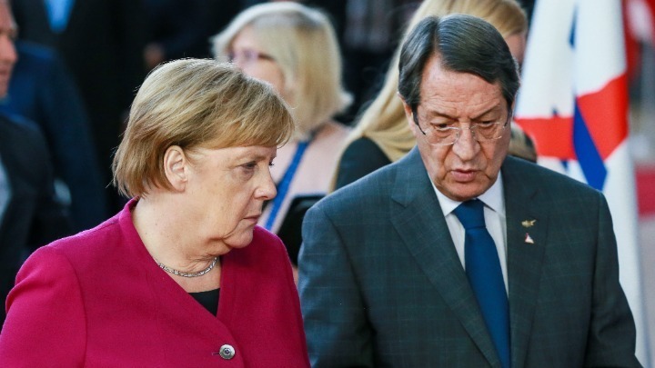 Να μεταφέρει μήνυμα στον Τ. Ερντογάν, να σταματήσει τις παράνομες γεωτρήσεις, ζήτησε ο Ν. Αναστασιάδης από την A.Μέρκελ