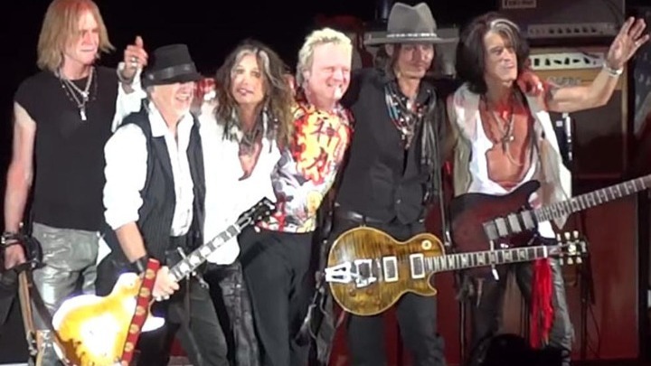 Ο Τζόνι Ντεπ “τζαμάρει” με τους Aerosmith για τα 50 χρόνια καριέρας τους