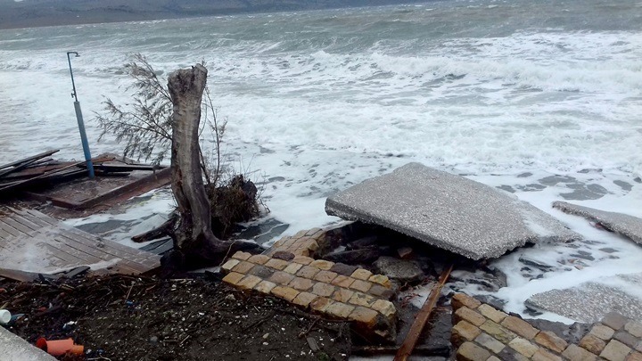Σε Εύβοια και Κρήτη οι περισσότερες βροχοπτώσεις-χιονοπτώσεις του «Ηφαιστίωνα» – Βελτίωση του καιρού την Τετάρτη