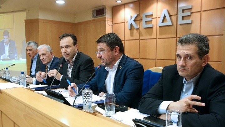 Θωράκιση των συνόρων για το προσφυγικό ζητά η ΚΕΔΕ