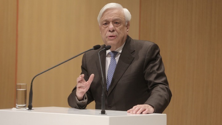 Την στήριξη της Ελληνικής πολιτείας στον Ελληνισμό της Αλβανίας υπογραμμίζει ο ΠτΔ