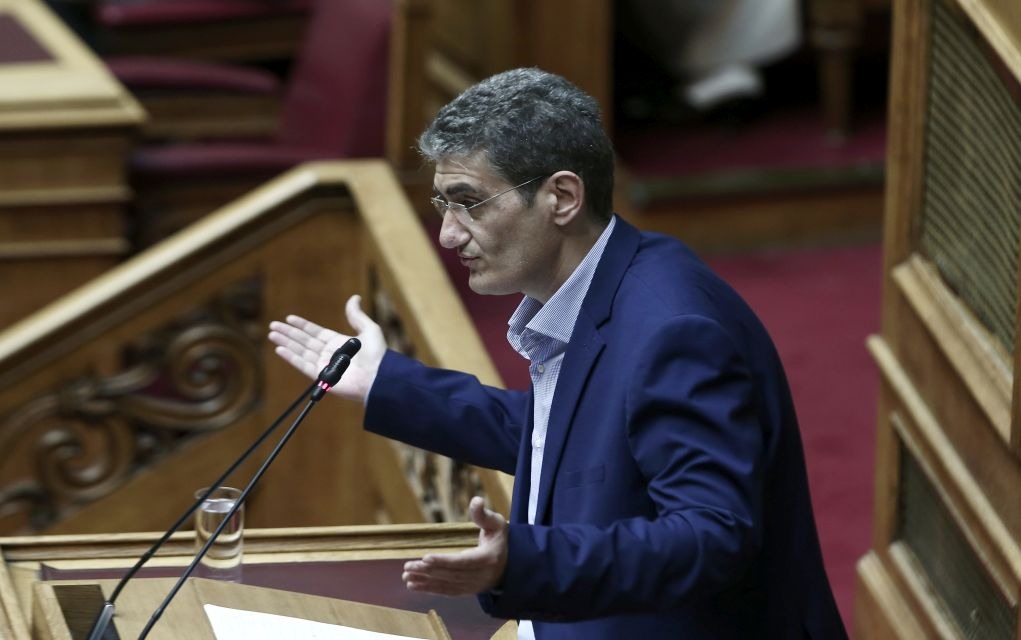Γιαννούλης για πλωτά φράγματα: «Οι άνθρωποι δεν είναι μέδουσες»