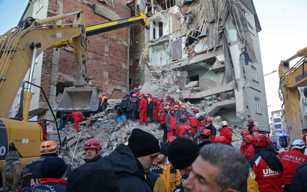 Τουρκία: Στους 39 οι νεκροί από τον σεισμό