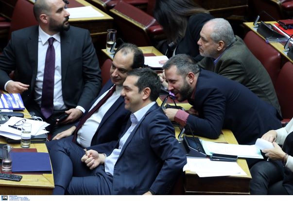 Εσωτερικούς εχθρούς βλέπουν στο ΣΥΡΙΖΑ