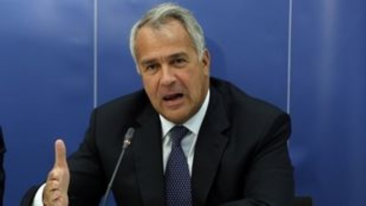 Βέροια: Διακοπή της σύσκεψης παρουσία του Μ. Βορίδη λόγω συγκέντρωσης οπαδών ποδοσφαιρικής ομάδας