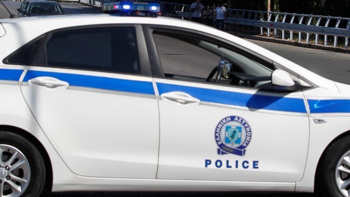 Βομβιστική επίθεση με στόχο το αυτοκίνητο εκδότη στην Αγία Βαρβάρα Αττικής