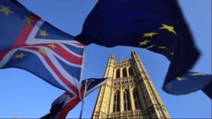 Brexit: Η ΕΈ συνεχίζει να προετοιμάζεται για έξοδο της Βρετανίας χωρίς συμφωνία