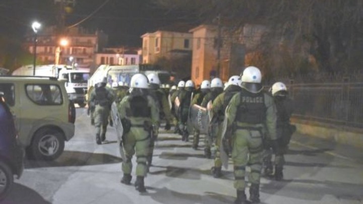 Εισβολή σε ξενοδοχείο όπου έμεναν αστυνομικοί των ΜΑΤ στη Γέρα της Λέσβου