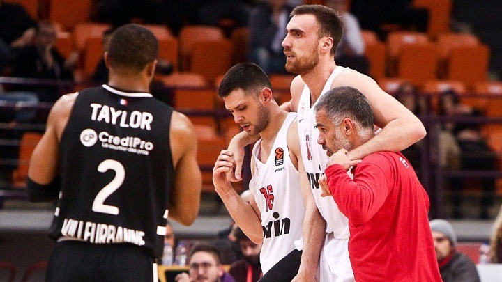 Γλίτωσε τα χειρότερα ο Μιλουτίνοβ