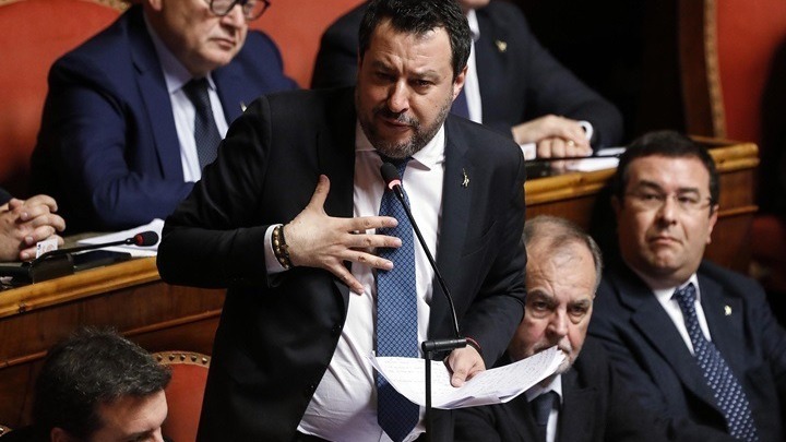 Η Γερουσία ψήφισε υπέρ της παραπομπής σε δίκη του Ματέο Σαλβίνι