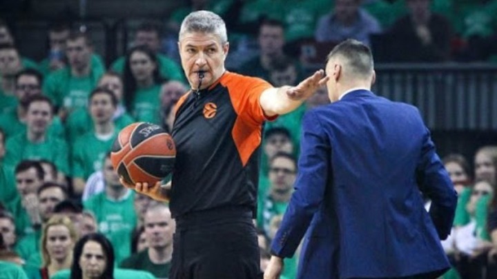 «Ηλίθιοι υπάρχουν παντού»