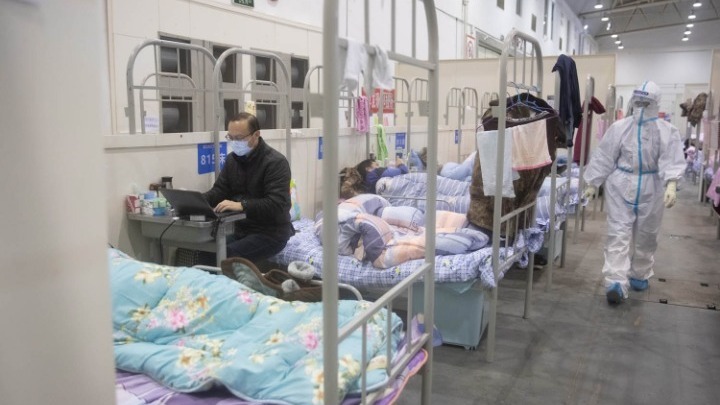 Κορωνοϊός: 93 θάνατοι σε ένα 24ωρο