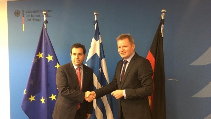 Ν. Μηταράκης: Πέντε νησιά του Αιγαίου σηκώνουν όλο το βάρος του ευρωπαϊκού προβλήματος μετανάστευσης