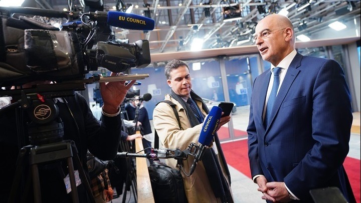 Νέα επιχείρηση της ΕΕ για την επιβολή του εμπάργκο των όπλων στη Λιβύη, από θάλασσα και αέρος – Ν. Δένδιας: Η Ελλάδα είναι έτοιμη να συνεισφέρει