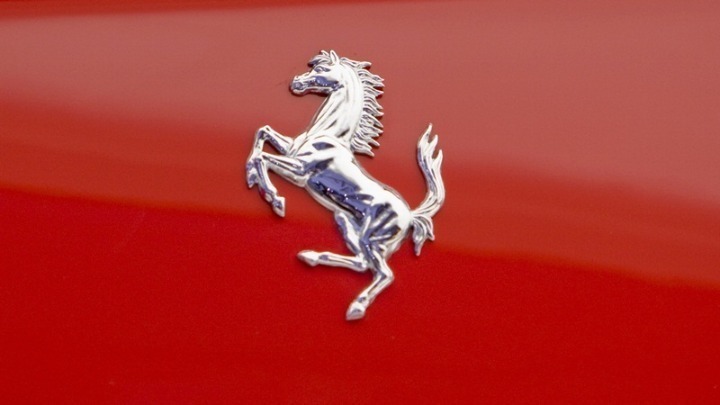 Στα ύψη οι παραγγελίες για Ferrari παρά τον κορονοϊό