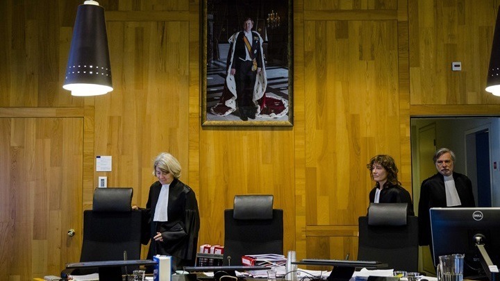 Ολλανδικό δικαστήριο επικύρωσε απόφαση κατά της Ρωσίας για την καταβολή αποζημίωσης 50 δισεκατ. δολαρίων στους πρώην μετόχους του ομίλου Yukos
