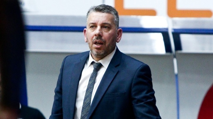 «Oμάδα που αγωνίζεται σε υψηλό τέμπο η Βόννη»