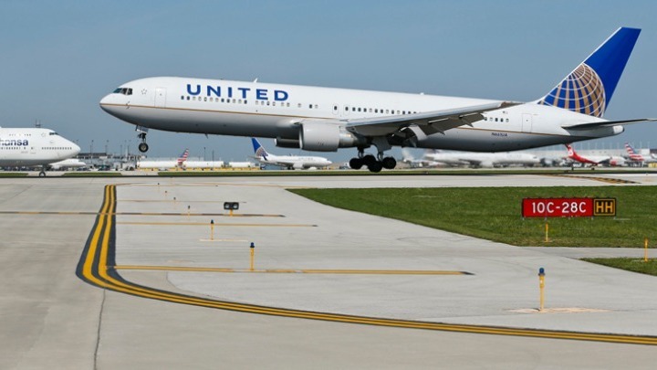 Σήμερα η τελευταία πτήση της United Airlines από την Κίνα προς τις ΗΠΑ, λόγω κοροναϊού