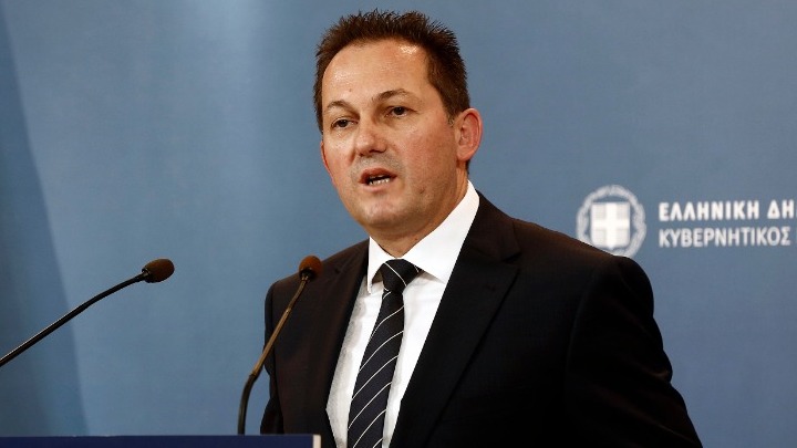 Στ. Πέτσας: «Καμία συζήτηση με τον κ. Μουτζούρη»