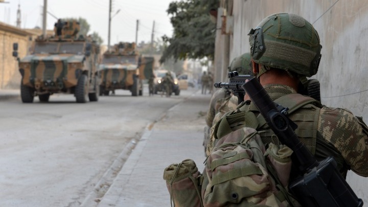Συρία: 22 Τούρκοι στρατιώτες σκοτώθηκαν στο Ιντλίμπ από αεροπορική επίθεση των συριακών δυνάμεων
