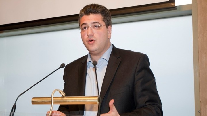 Τη διαφύλαξη των κονδυλίων της ΕΕ για τις τοπικές κοινωνίες ζητάει ο πρόεδρος της ΕΕ των Περιφερειών, Απ.Τζιτζικώστας