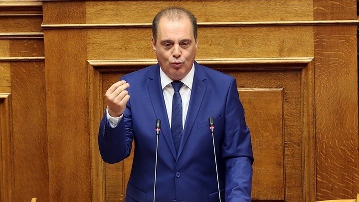 Το συνταξιοδοτικό πρόβλημα των Βορειοηπειρωτών, έθεσε στη Βουλή ο Κ. Βελόπουλος