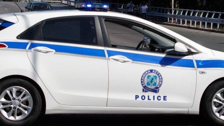 Τρεις συλλήψεις για απόπειρα ληστείας