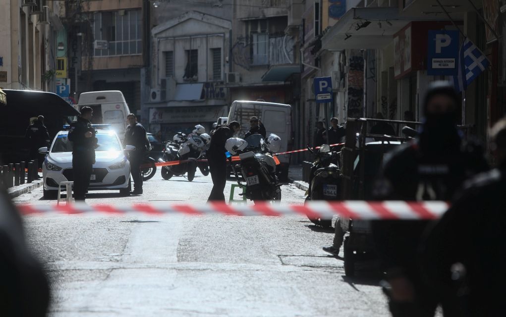 Ομόνοια: Αιματηρό επεισόδιο με έναν νεκρό