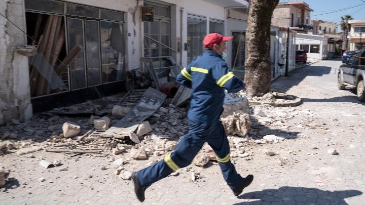 190 κτιριακές εγκαταστάσεις μη κατοικήσιμες από τον σεισμό στην Πάργα