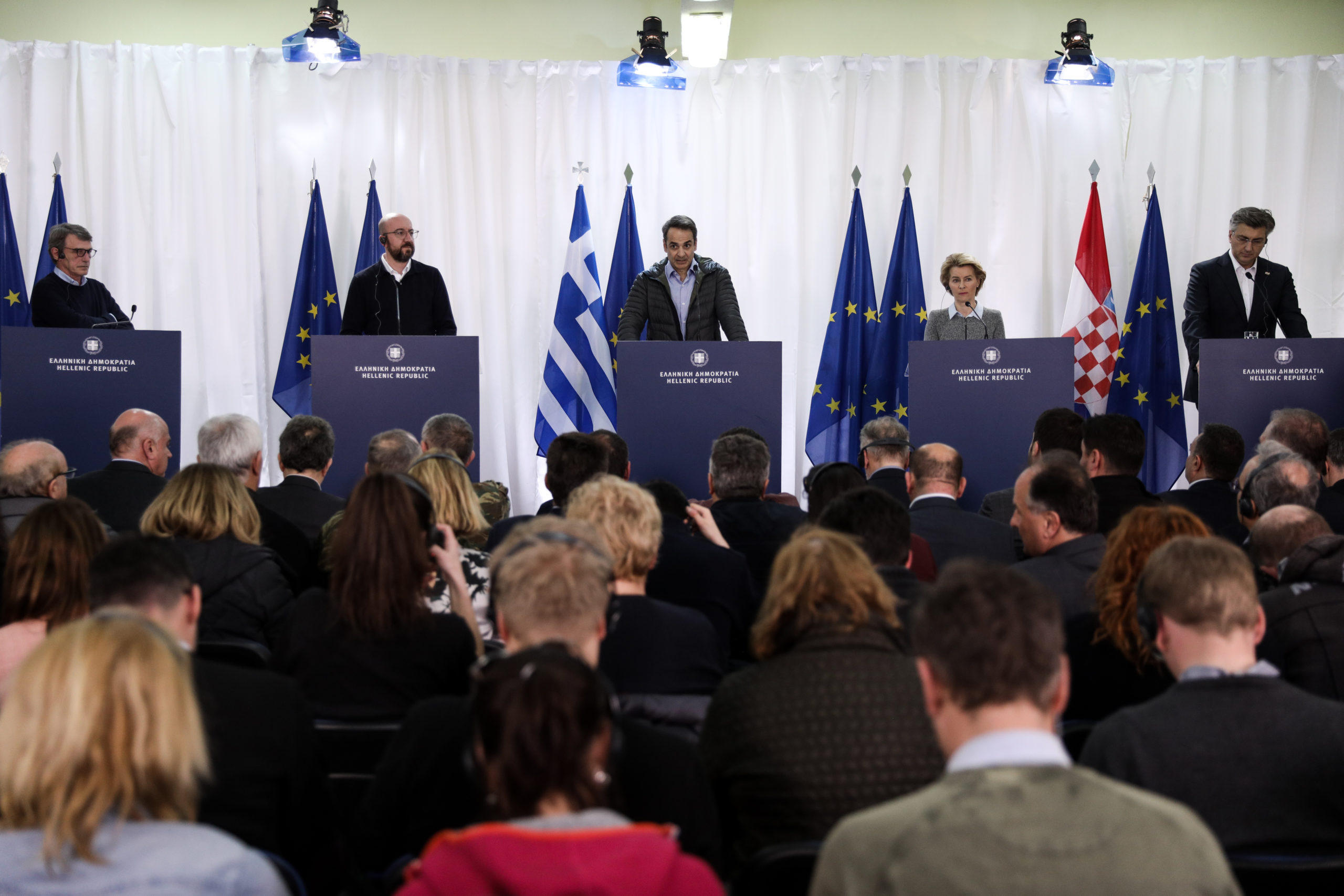 Σχέδιο Κομισιόν – Ελλάδας για τα ασυνόδευτα προσφυγόπουλα