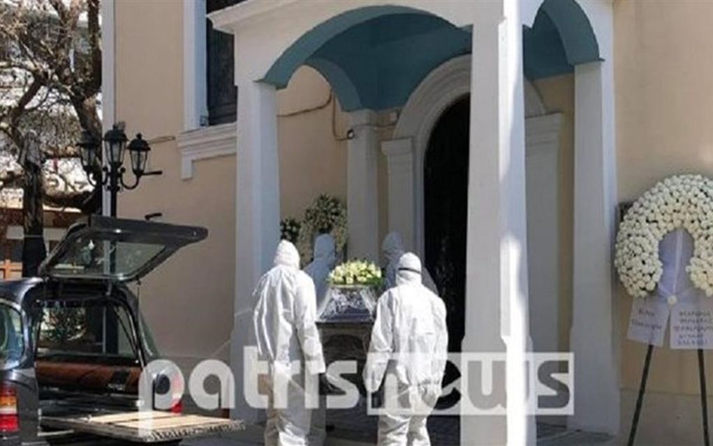 Κορονοϊός: Σε κλίμα οδύνης η κηδεία του 67χρονου Μανώλη Αγιομυργιαννάκη