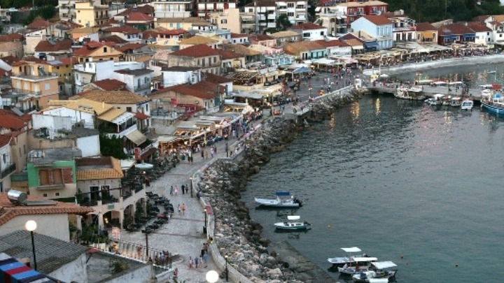 Άρχισε η καταγραφή και η αποκατάσταση ζημιών από τις ισχυρές σεισμικές δονήσεις στην Πάργα