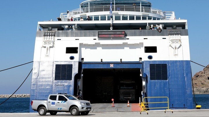 Αρνητικός στον κορονοϊό ο ναυτικός του Blue Star Mykonos