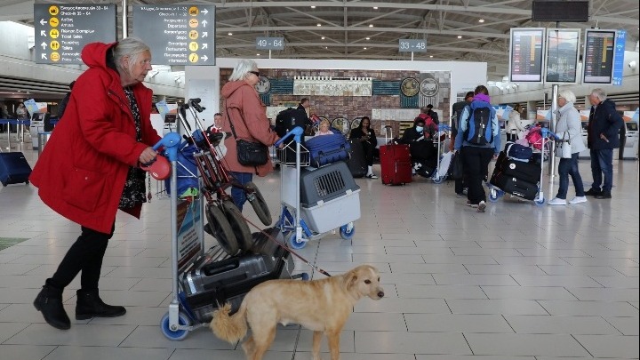 Αυστηρότερα μέτρα στην Κύπρο από τις 21 Μαρτίου για αντιμετώπιση του κορονοϊού, ανακοίνωσε ο υπουργός Υγείας της χώρας