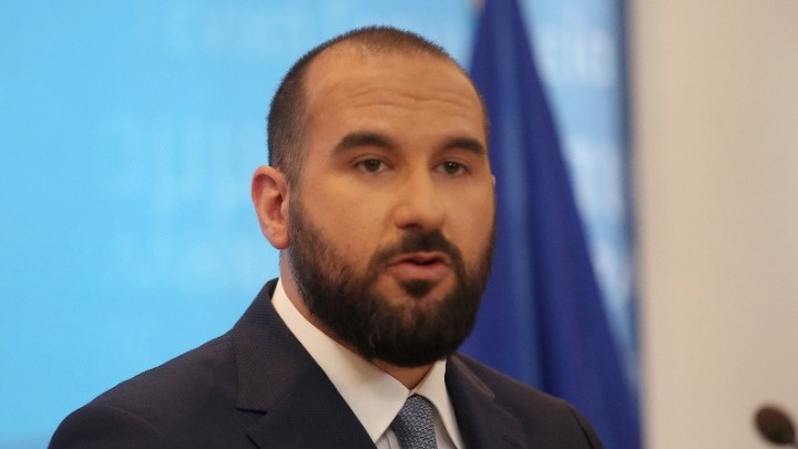 Δ. Τζανακόπουλος μετά την κατάθεση στην Προανακριτική:«Eπιλογή πολιτικής σκοπιμότητας η επιμονή να εξαιρεθούμε»