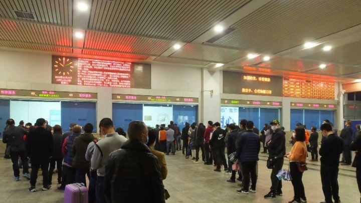Εισαγόμενα όλα τα νέα κρούσματα στην Κίνα – Περιορισμός στις διεθνείς πτήσεις