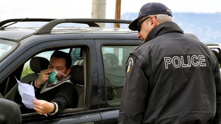 «Έπεσαν» τα πρώτα πρόστιμα για παραβάσεις του μέτρου απαγόρευσης κυκλοφορίας