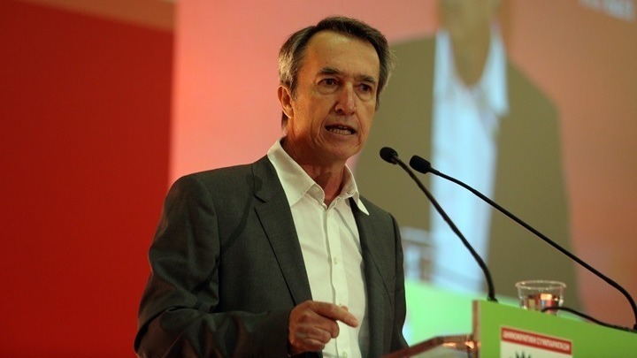 Τούντας: Να αυξήσουμε τους περιορισμούς στους ανεμβολίαστους