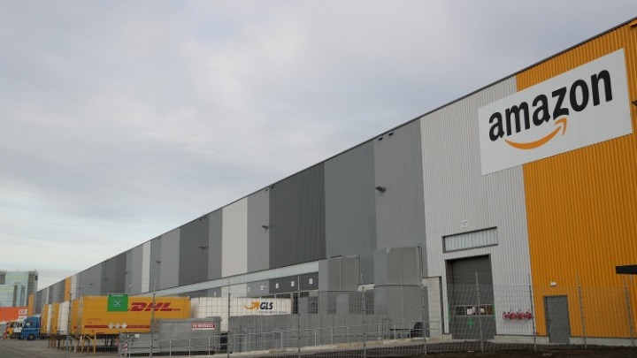 Γάλλοι εργαζόμενοι της Amazon διαδηλώνουν για την αντίδραση της εταιρείας στην πανδημία του κορονοϊού