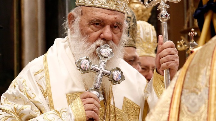 Η Εκκλησία ζητά να λειτουργούν οι ναοί κεκλεισμένων των θυρών