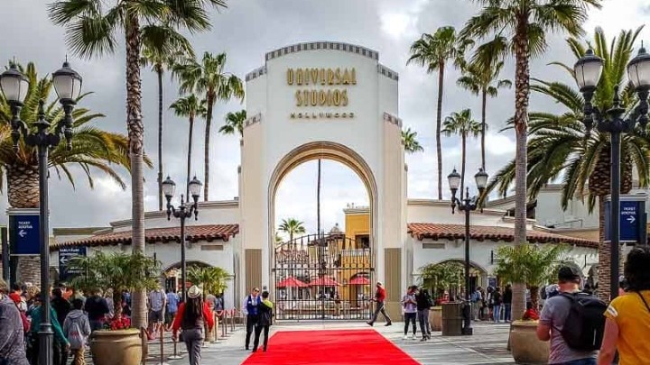 Η Universal Studios θα κυκλοφορήσει σε ψηφιακές πλατφόρμες τις νέες της ταινίες