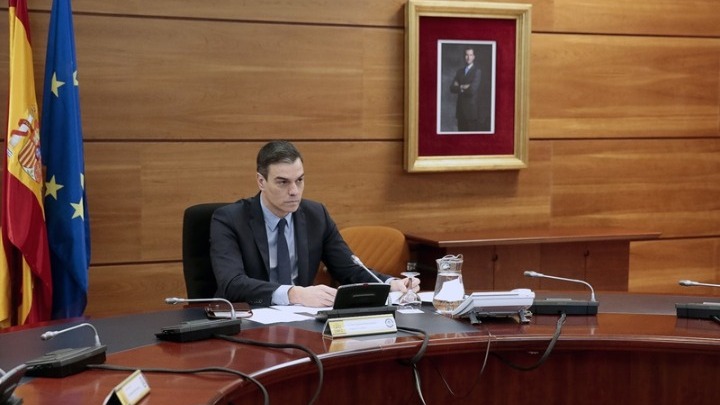 Ισπανία: Άλλοι 838 θάνατοι τις τελευταίες 24 ώρες. Νέους περιορισμούς ανακοίνωσε ο  Σάντσεθ