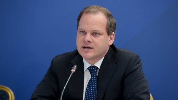 Κ. Αχ. Καραμανλής: Αναστολή πληρωμής προστίμων για μη καταβολή κομίστρου σε μέσα σταθερής τροχιάς