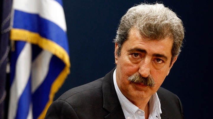 Κριτική Πολάκη στην κυβέρνηση για τον διπλασιασμό της αποζημίωσης στις ιδιωτικές κλινικές που θα διαθέσουν στο δημόσιο κρεβάτια ΜΕΘ